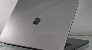 Photo - New Laptop Apple MacBook Pro M1 16GB Apple M1 Max SSD 1T