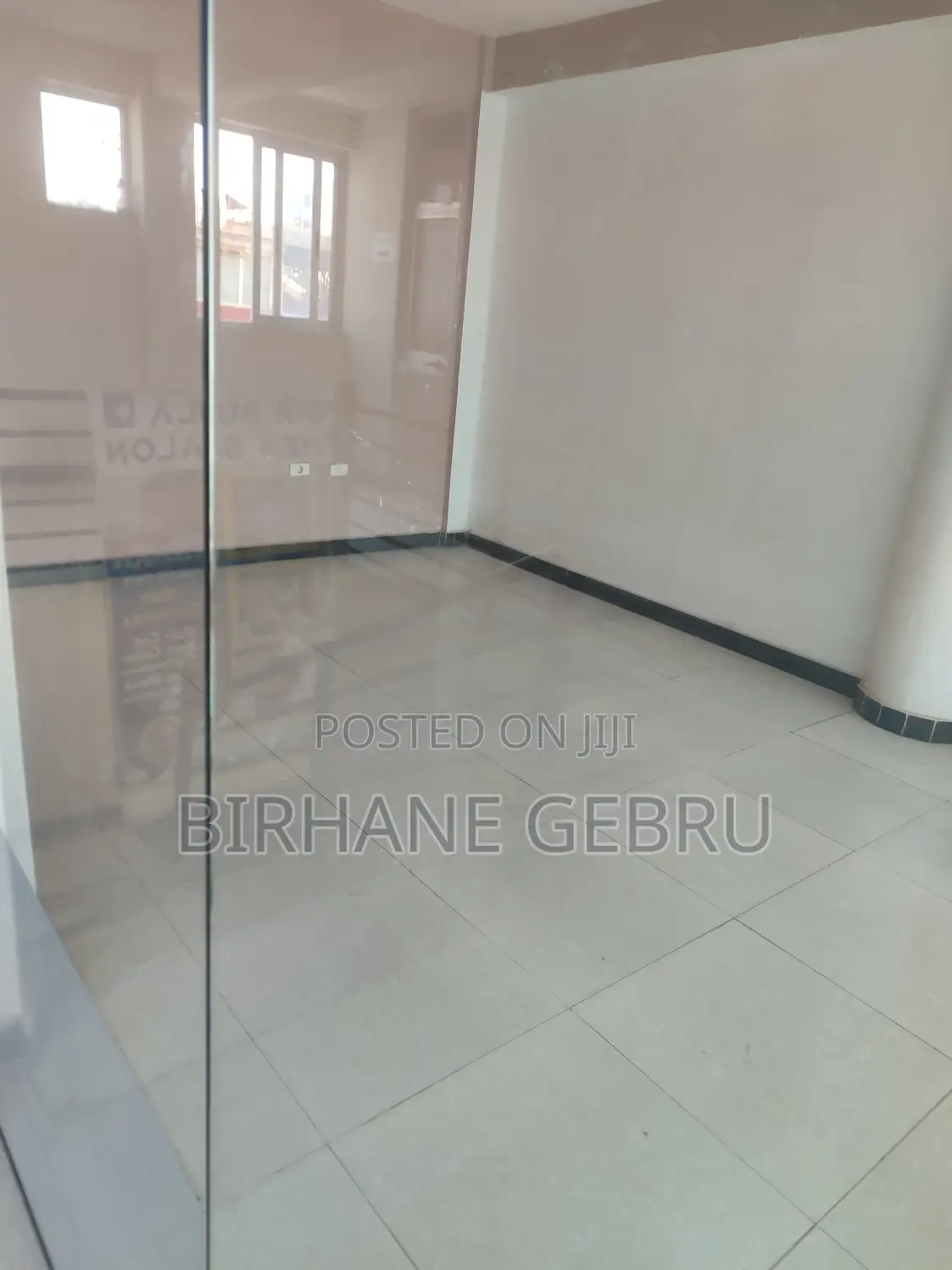 Apartiment Rent for Office or Store