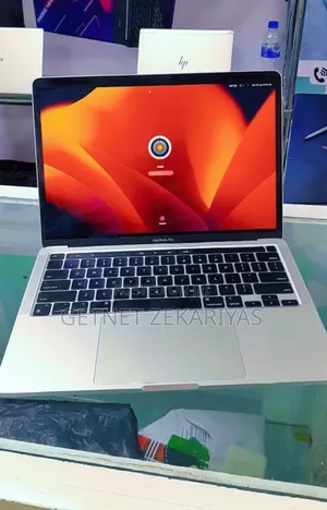 New Laptop Apple MacBook Pro M1 16GB Apple M1 Pro SSD 256GB