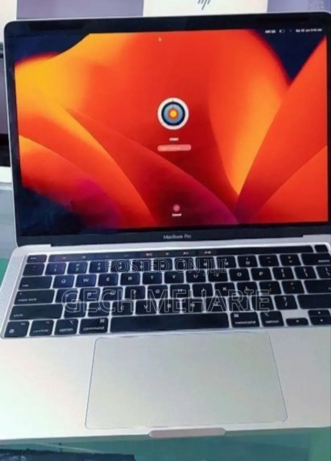 New Laptop Apple MacBook Pro 2020 M1 16GB Apple M1 Pro SSD 256GB