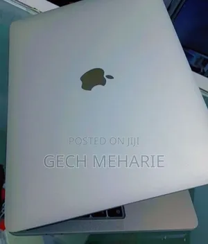 New Laptop Apple MacBook Pro 2020 M1 16GB Apple M1 Pro SSD 256GB