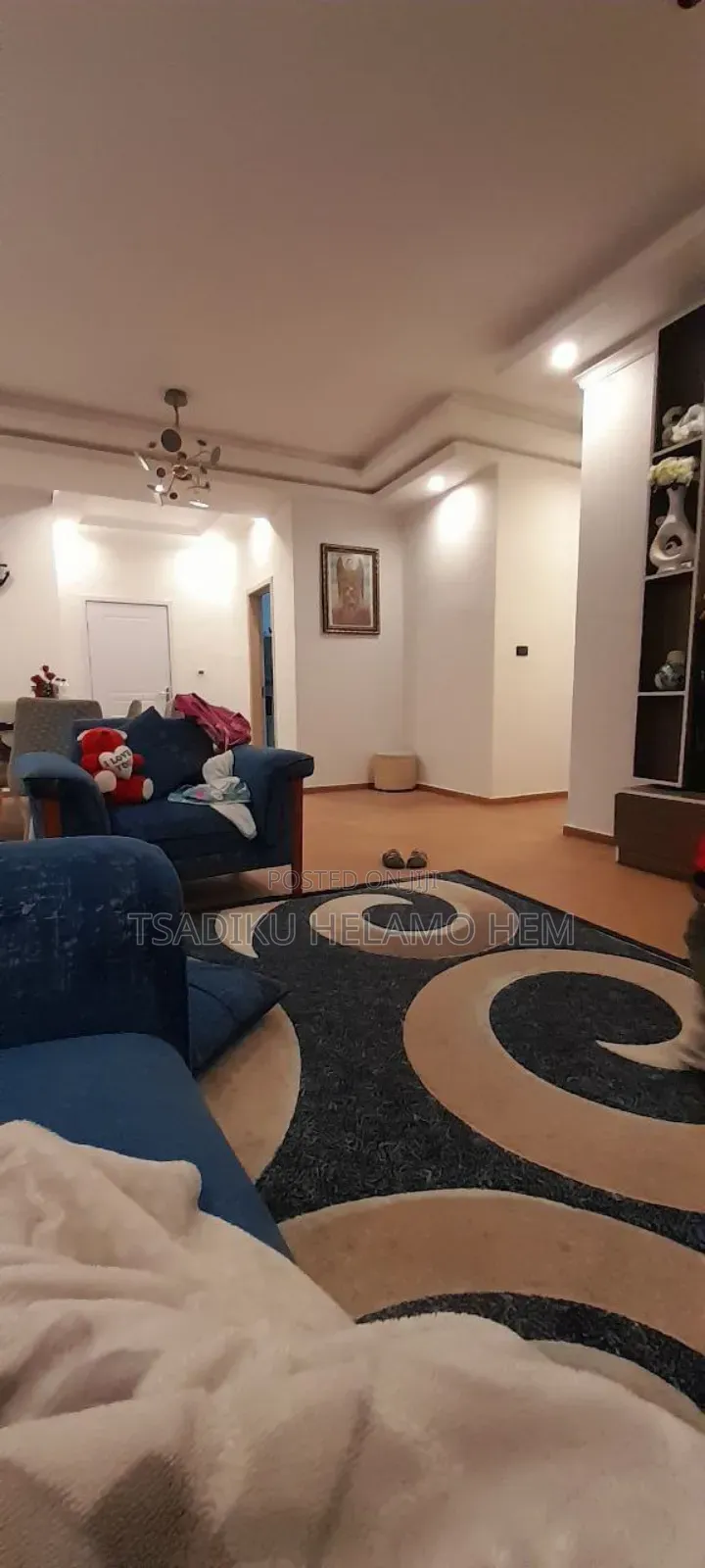 የሚሸጥ አፓርትመንት