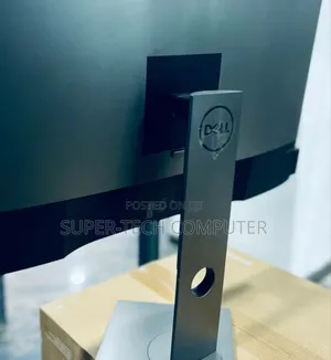 Dell 24 Inch Frameless Monitor in Bulk