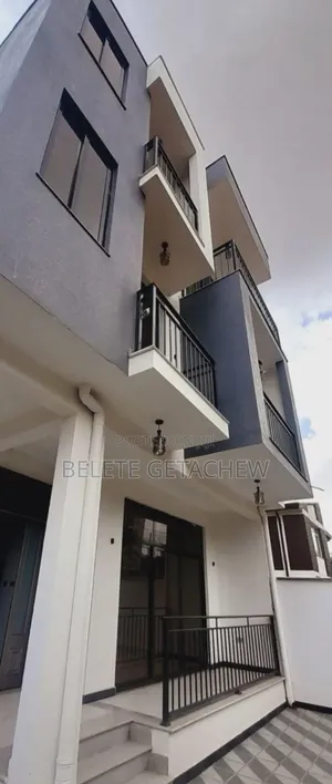 7bdrm House in Ayat Zone, G+2, Bole for sale