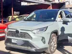 Photo - Toyota RAV4 2021 Blue