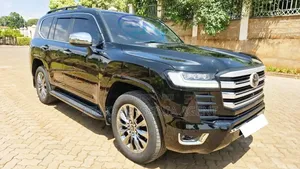 Toyota Land Cruiser Lc300, Gx for Rent