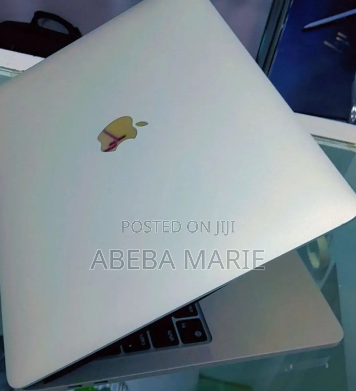 New Laptop Apple MacBook Pro 2020 M1 16GB Apple M1 Pro SSD 256GB