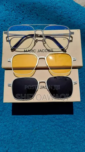 Photo - Marc Jacobs Sunglasses