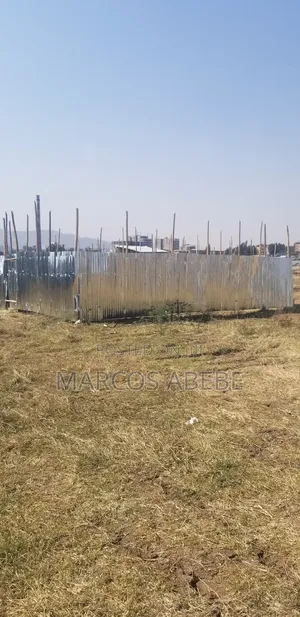 Photo - 5bdrm Condo in Addis Ababa, Nifas Silk-Lafto for sale