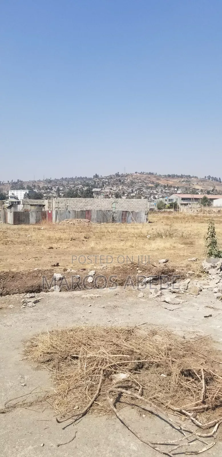 5bdrm Condo in Addis Ababa, Nifas Silk-Lafto for sale