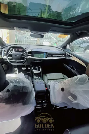 New Audi Q5 2024 Green