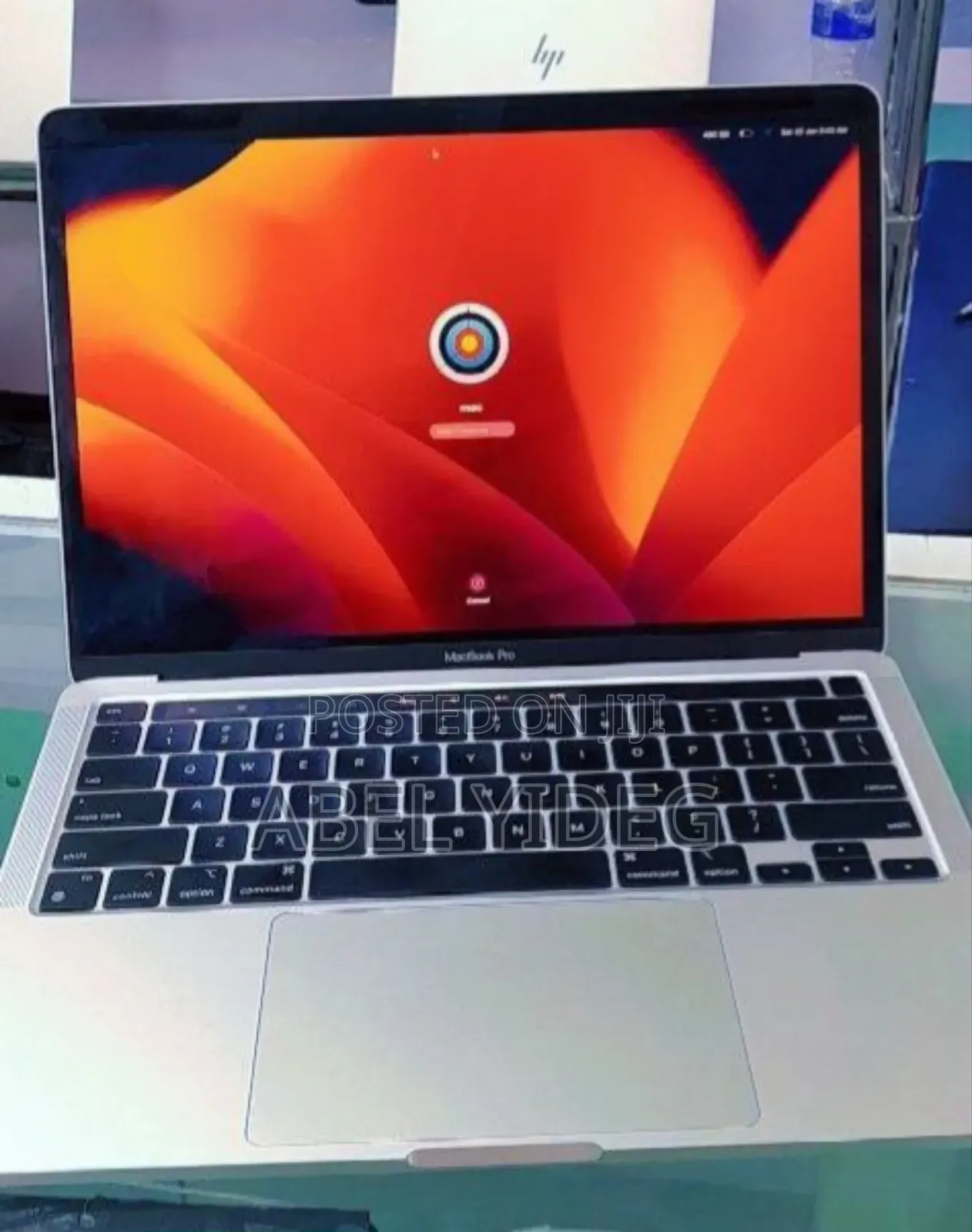 New Laptop Apple MacBook Pro 2020 M1 16GB Apple M1 SSD 256GB