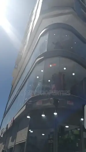 ያለቁ የንግድ ሱቆች በሾላ ገበያ Shola Market Shops For Sale Near Signal Balderas