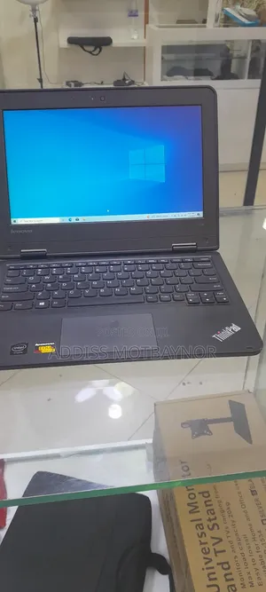 Photo - New Laptop Lenovo ThinkPad Yoga 4GB Intel Pentium SSD 500GB