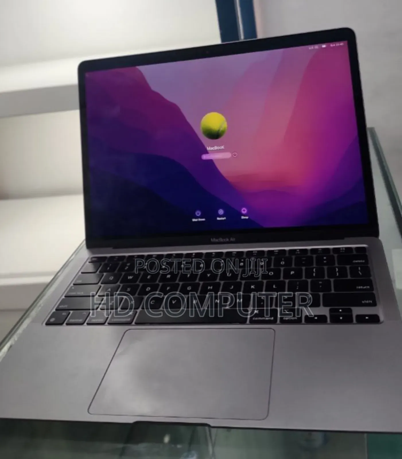 New Laptop Apple MacBook Air 2020 8GB Apple M1 SSD 256GB