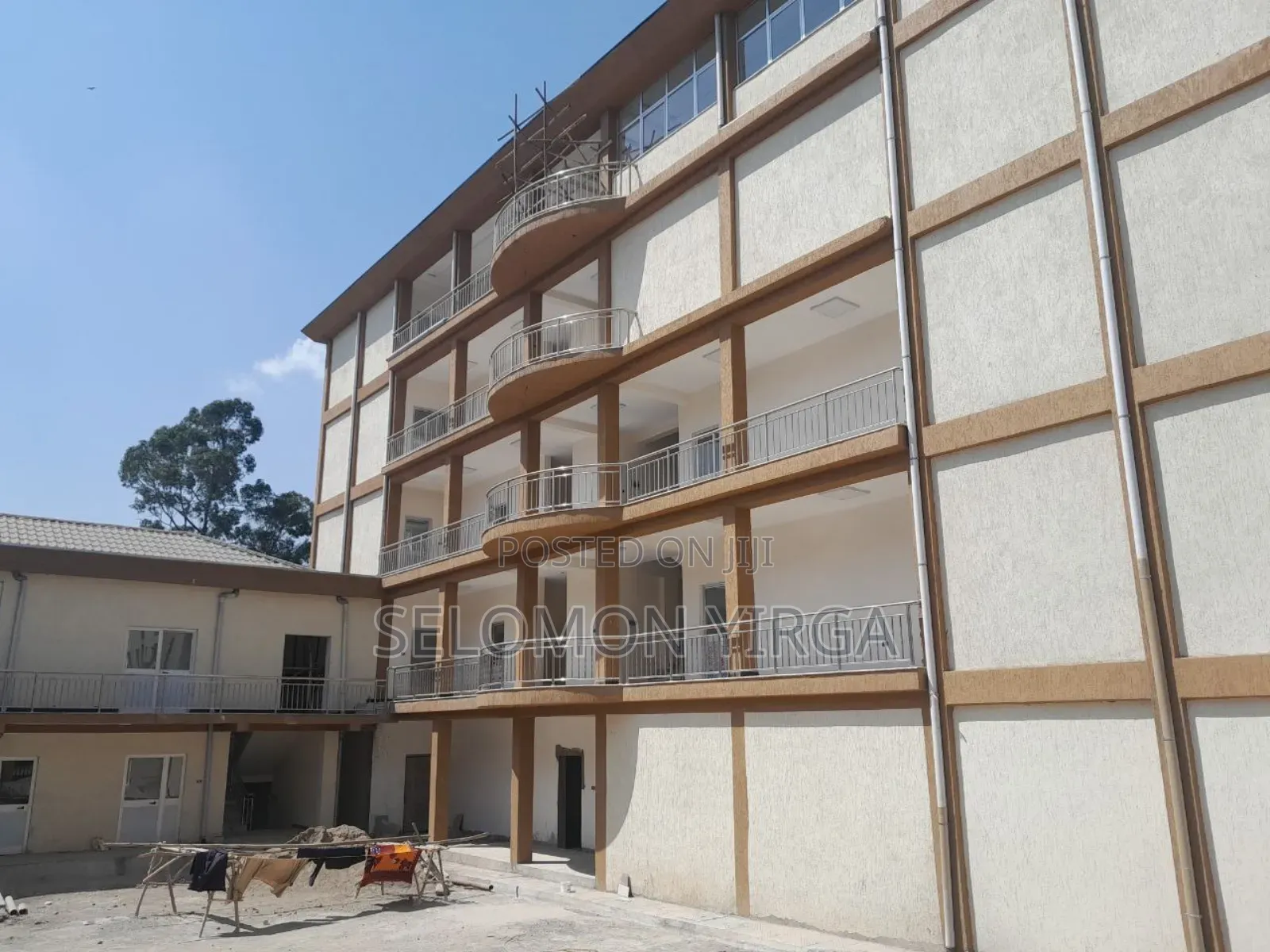 የሚከራይ ትምርት ቤት