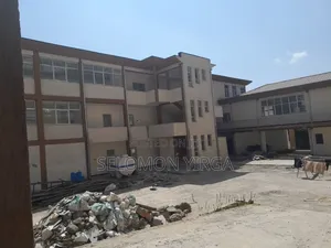 የሚከራይ ትምርት ቤት