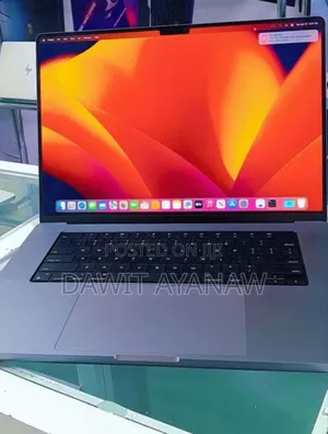 New Laptop Apple MacBook Pro M1 16GB Apple M1 SSD 16 GB