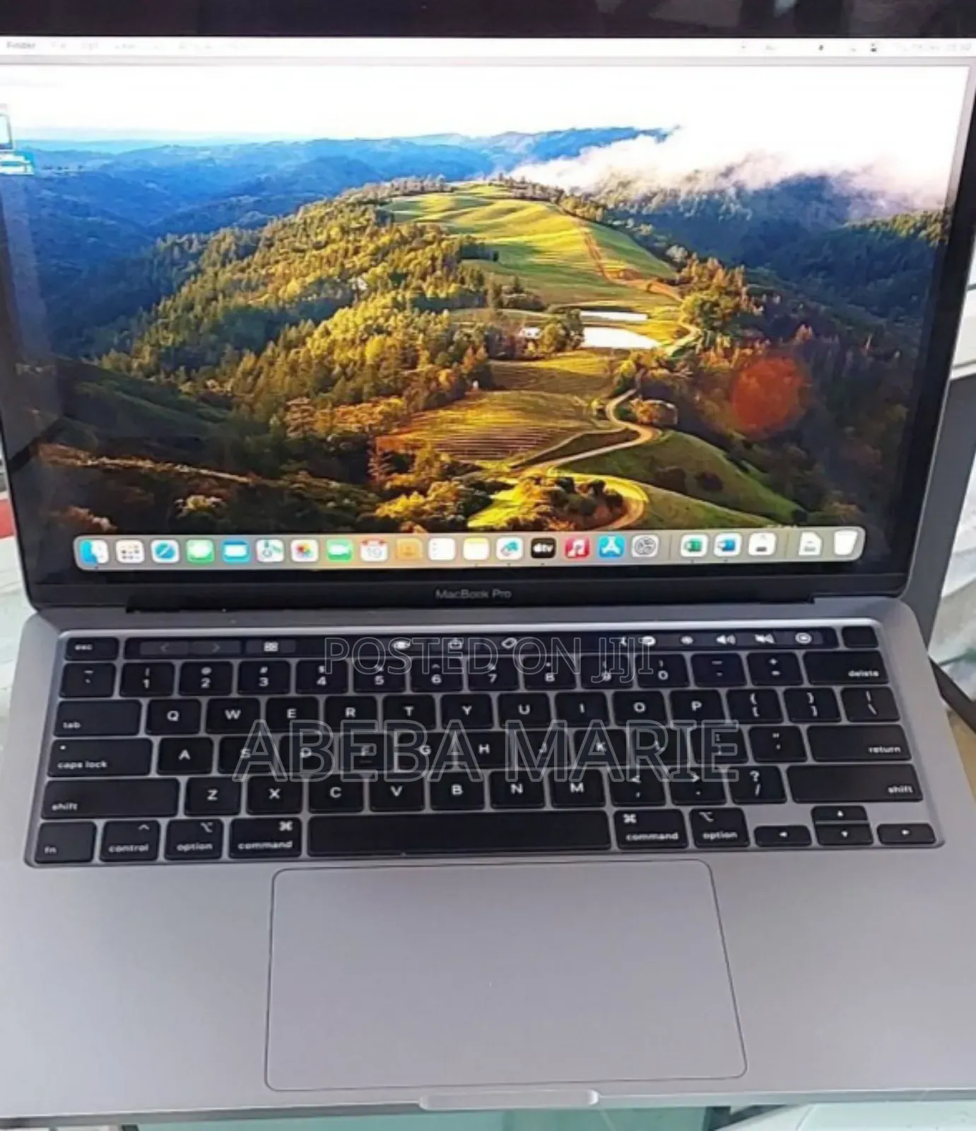 New Laptop Apple MacBook Pro 2020 16GB Intel Core I7 SSD 512GB