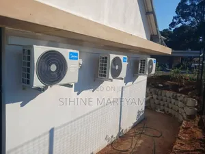 Midea 12000 BTU Mini Split AC/Heating System, 208/230v, 21.5