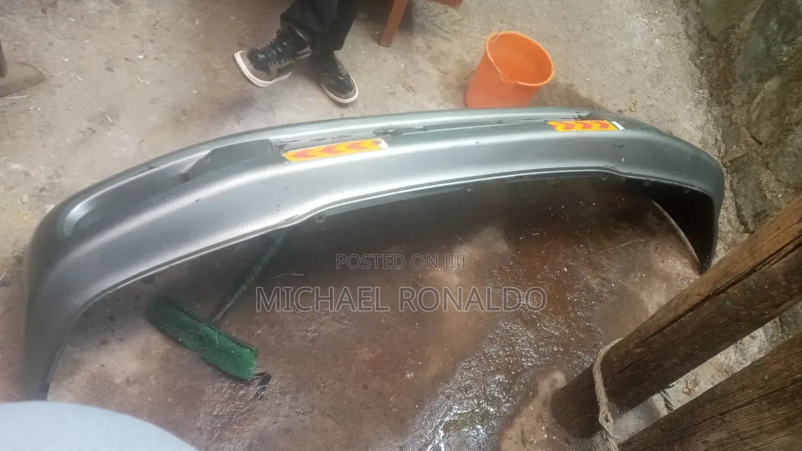 የፊት ፓራወልት ከነ መብራቱ Land Cruiser Front Parauelt