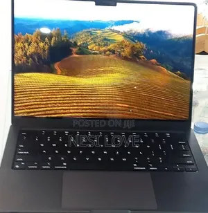 Photo - New Laptop Apple MacBook Pro 2023 M3 14-Inch 18GB SSD 512GB