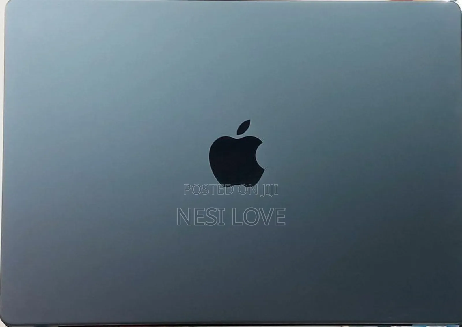 New Laptop Apple MacBook Pro 2023 M3 14-Inch 18GB SSD 512GB
