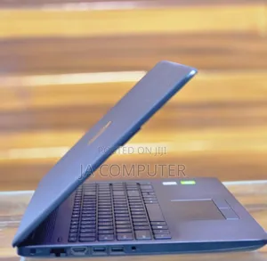 New Laptop HP Stream Notebook 8GB Intel Core I5 SSHD (Hybrid) 1.5T