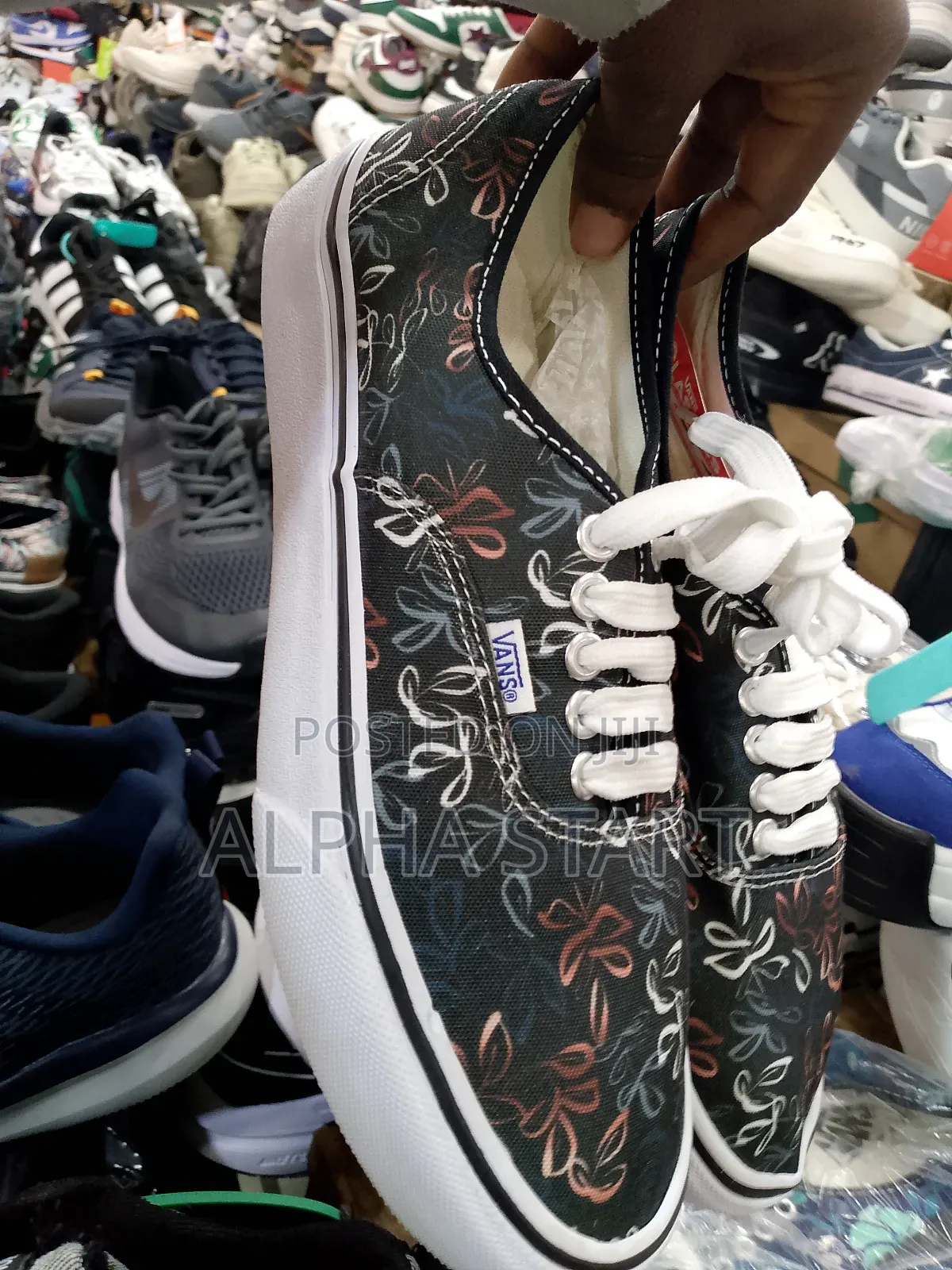 Vans Flower Flat Shoes for You Made in Vietnam