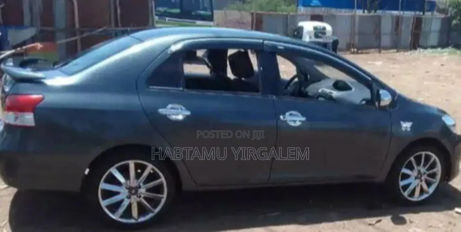 Toyota Yaris 2010 Black