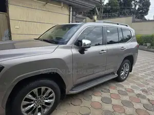 Toyota Land Cruiser 2022 Gray