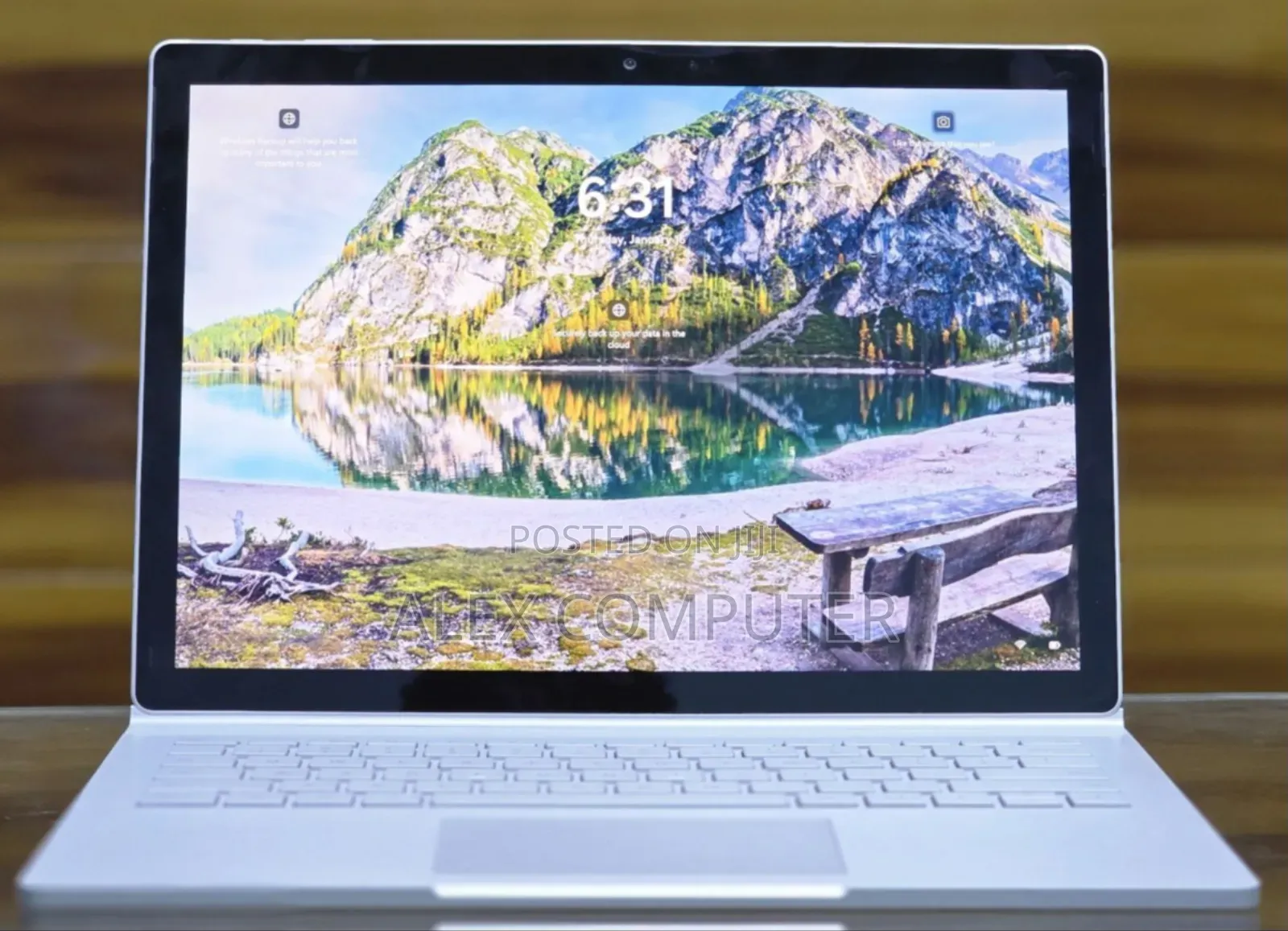 New Laptop Microsoft Surface Book 2 8GB Intel Core I5 SSD 256GB