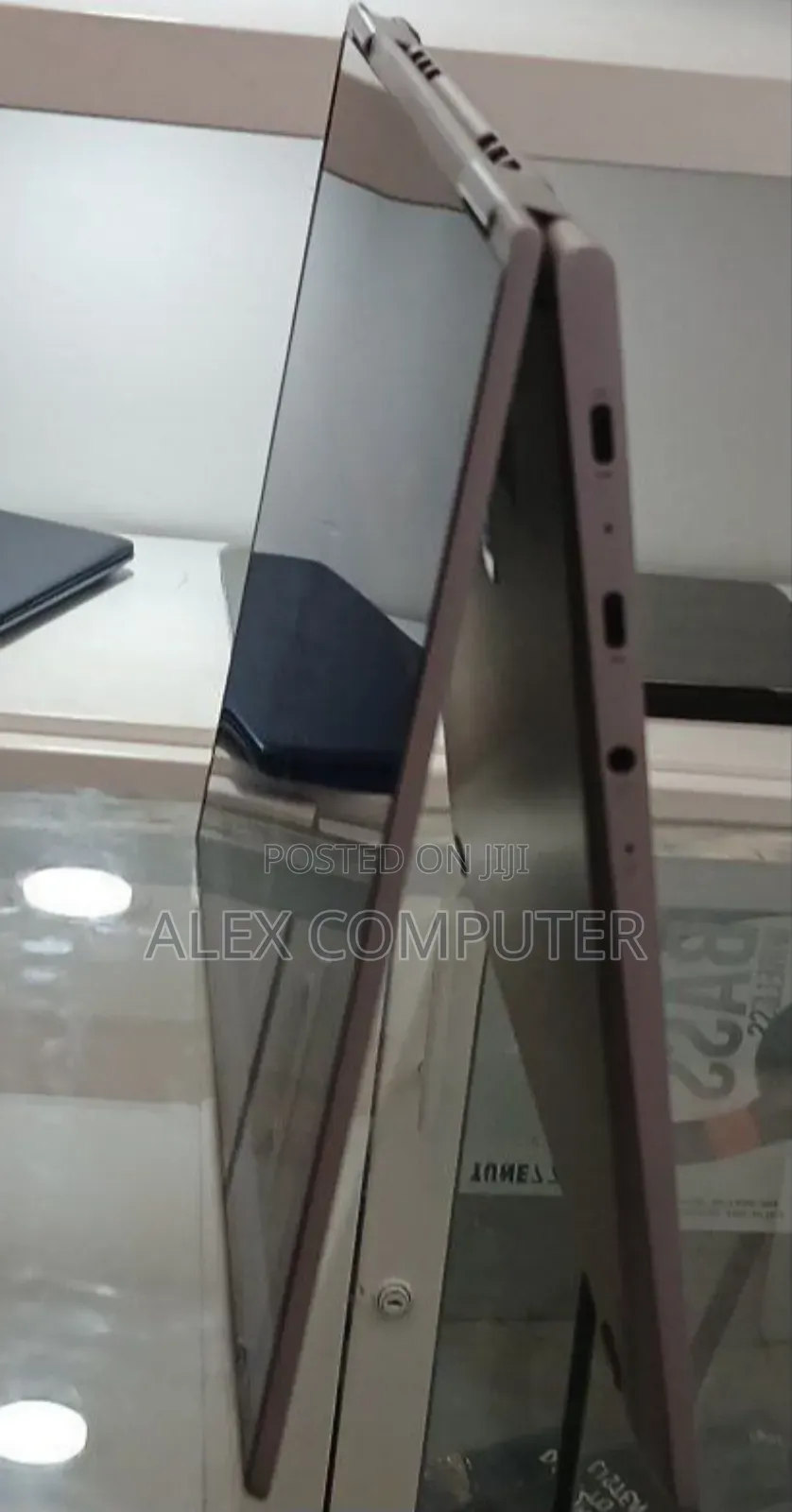 New Laptop Lenovo Yoga 730 8GB Intel Core I5 SSD 256GB