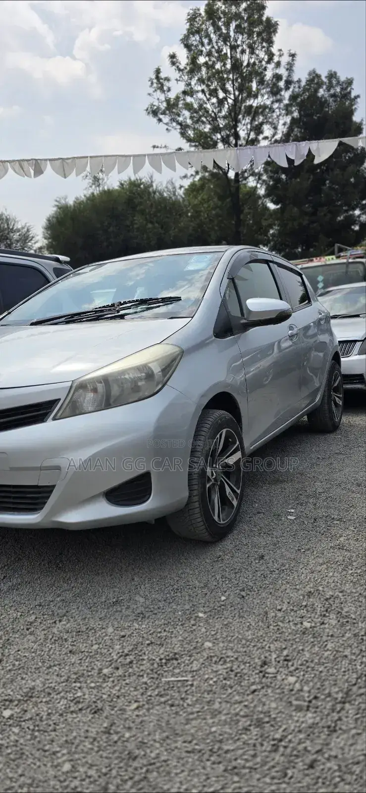 Toyota Yaris 2012 Silver