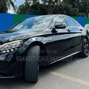 Mercedes-Benz C200 2020 Black