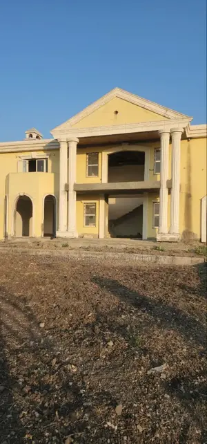 6bdrm House in Ccd Real State, Oromia-Finfinne for sale