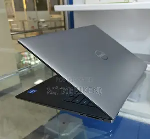 Photo - New Laptop Dell Precision 5570 16GB Intel Core I7 SSD 512GB