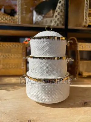 ባለ ሶስት ሸክላ ጎልደን ጠርዝ የወጥ ሳህን