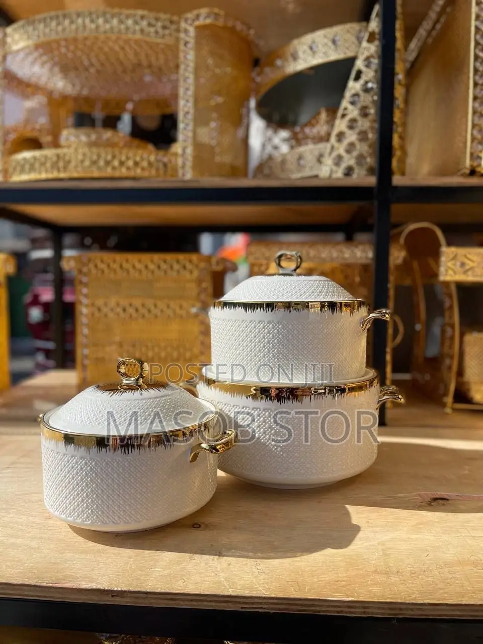 ባለ ሶስት ሸክላ ጎልደን ጠርዝ የወጥ ሳህን