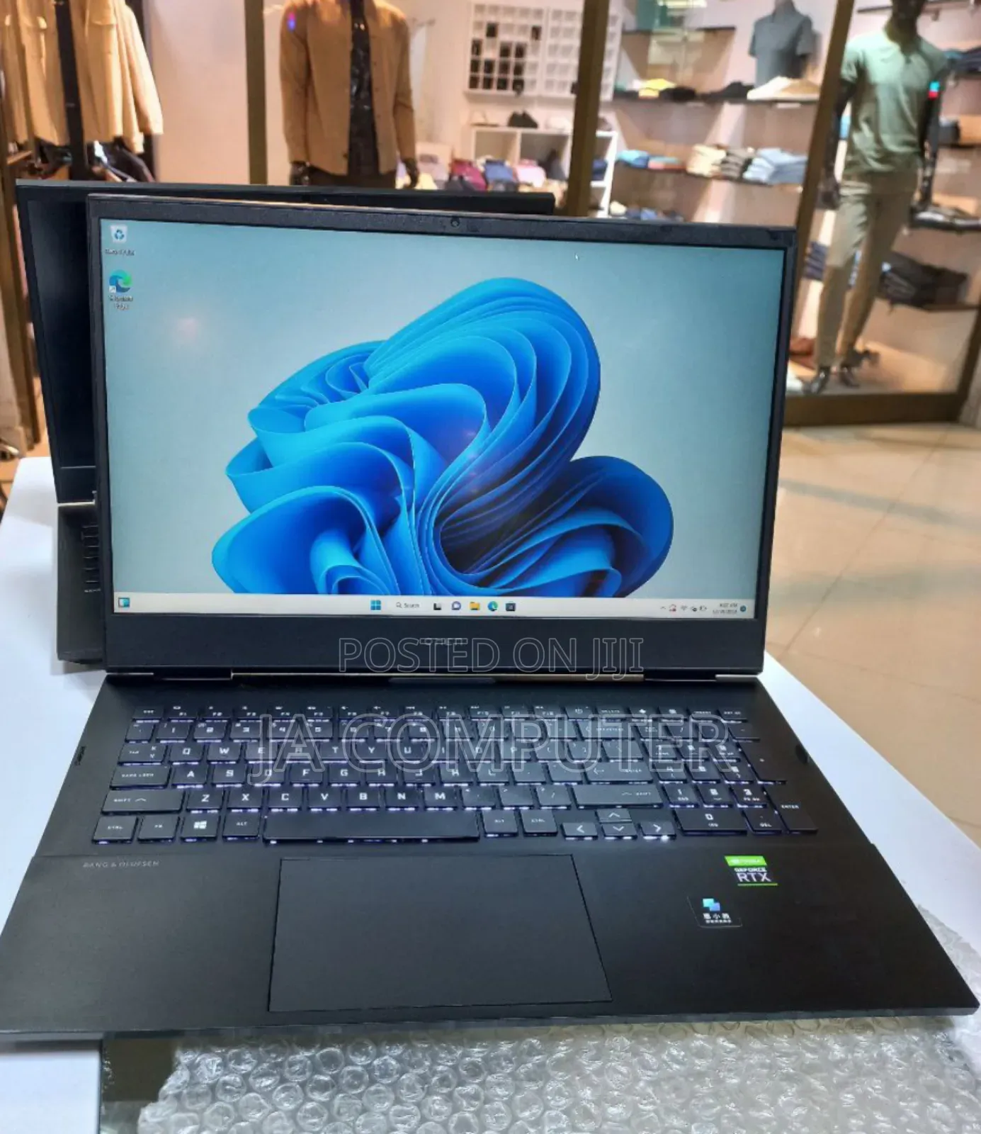 New Laptop HP Omen 15-Ce0xx 16GB Intel Core I5 SSD 512GB