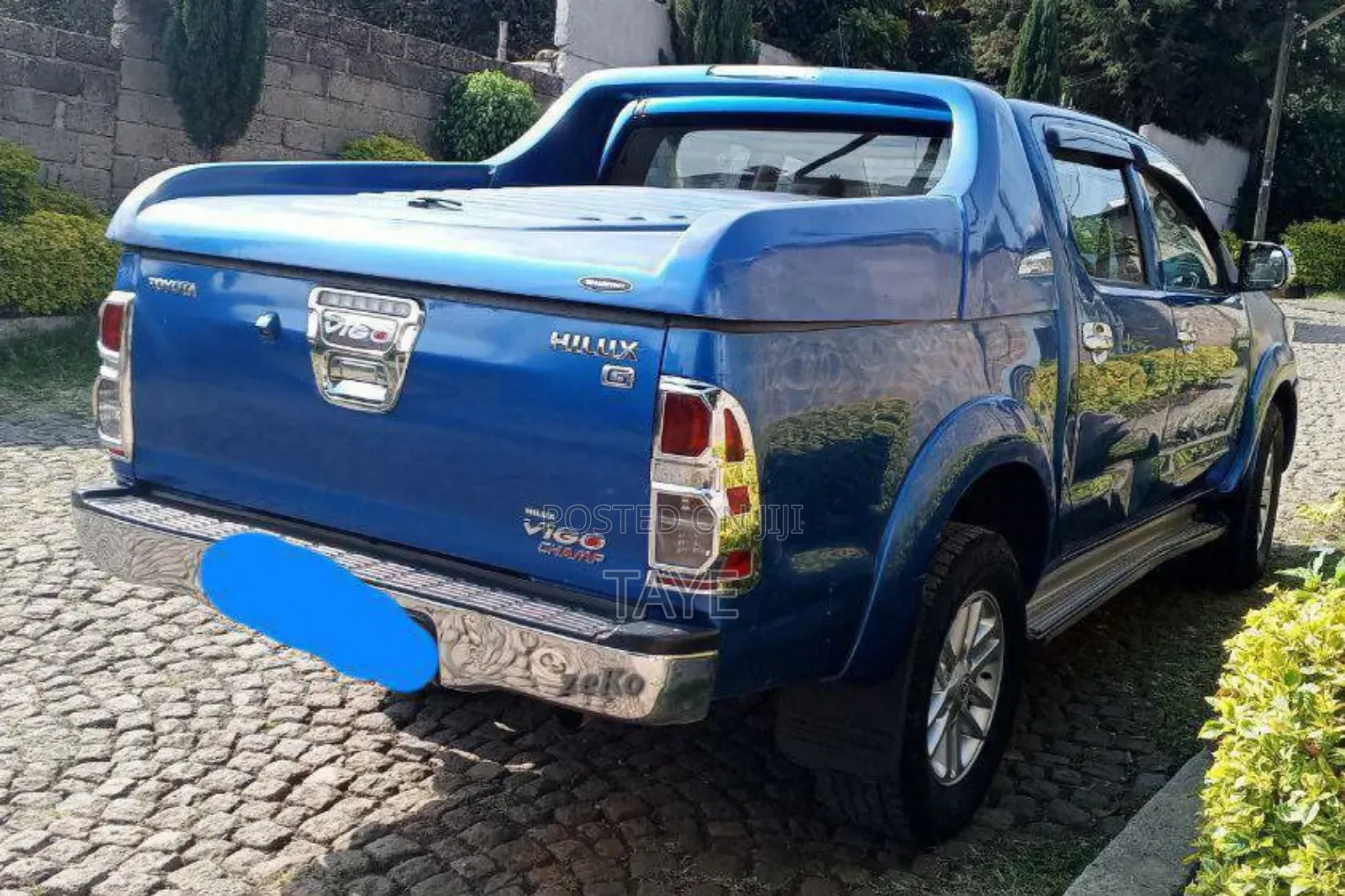 Toyota Hilux 2015 Blue