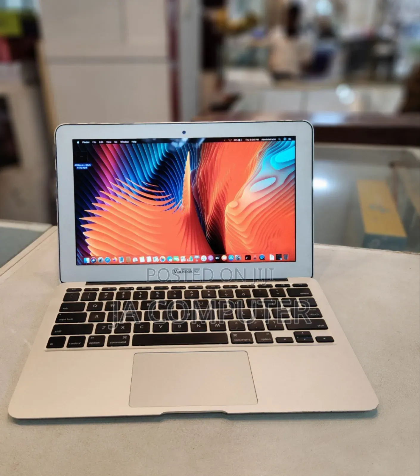 New Laptop Apple MacBook Air 2015 4GB Intel Core I5 SSD 128GB