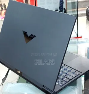 New Laptop HP Victus 16 16GB Intel Core I7 SSD 512GB