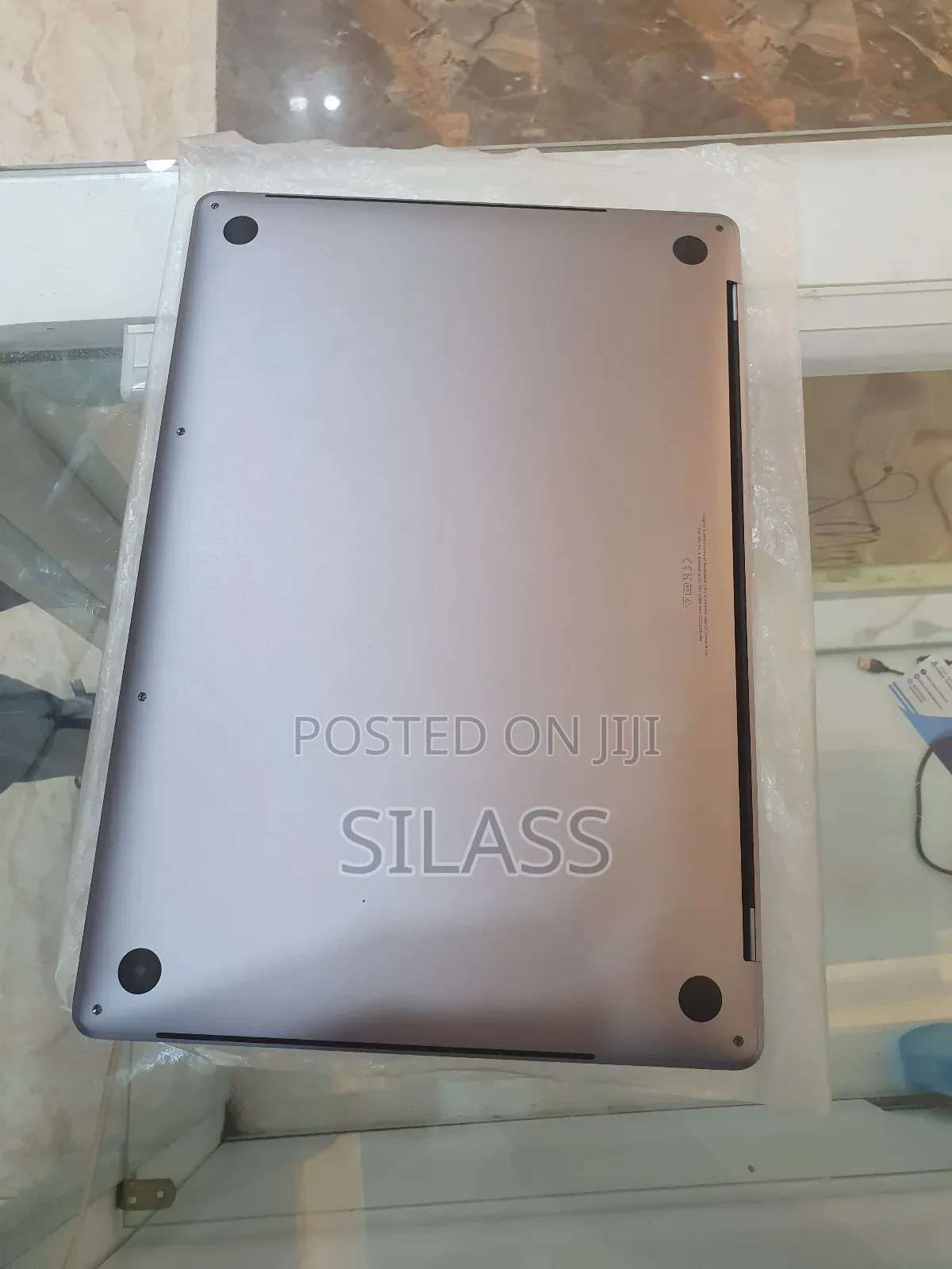 New Laptop Apple MacBook Pro 2019 16GB Intel Core I7 SSD 512GB