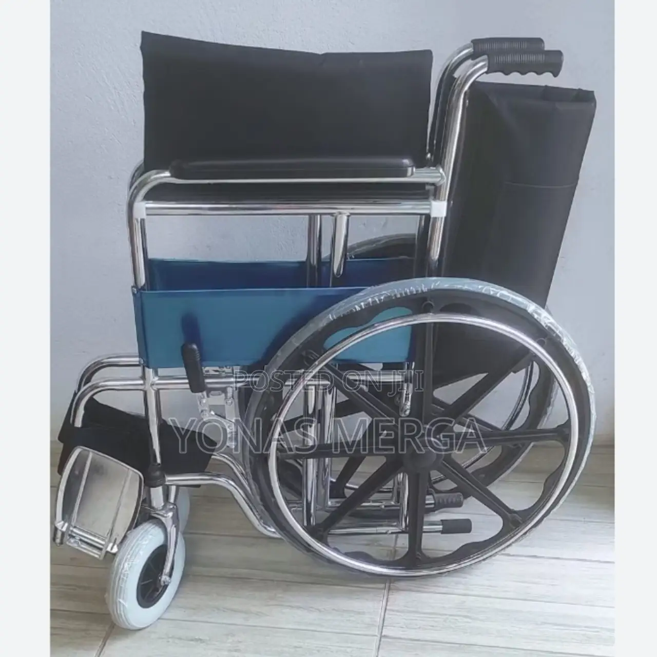 WHEELCHAIR STANDARD FOLDABLE軍 Smooth Ride,Fast and Efficient