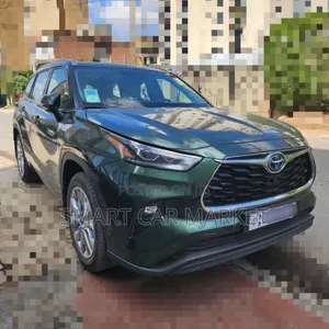 Photo - New Toyota Highlander 2023