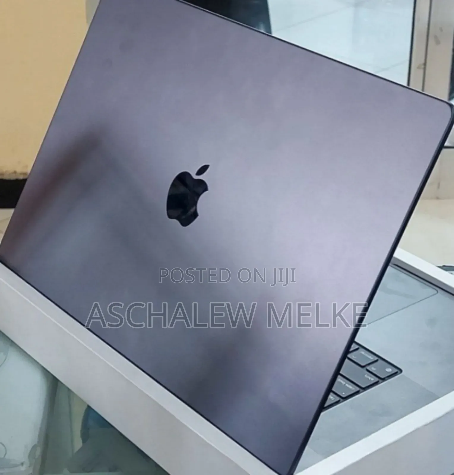 New Apple MacBook Pro 2023 M3 Max 16-Inch 18GB Apple M3 Pro SSD 512GB