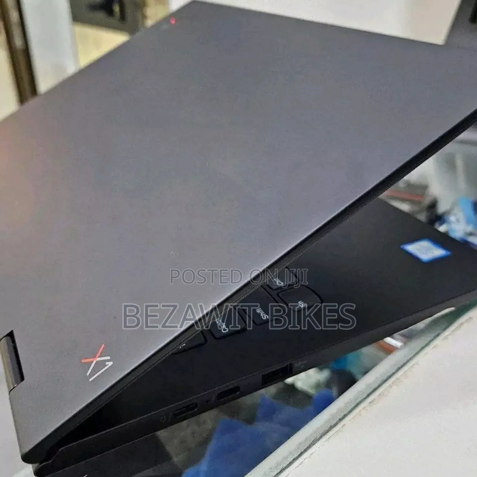 New Laptop Lenovo ThinkPad Yoga 16GB Intel Core I7 SSD 512GB