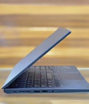 New Laptop Lenovo Thinkpad P14s 16GB Intel Core I7 SSD 512GB