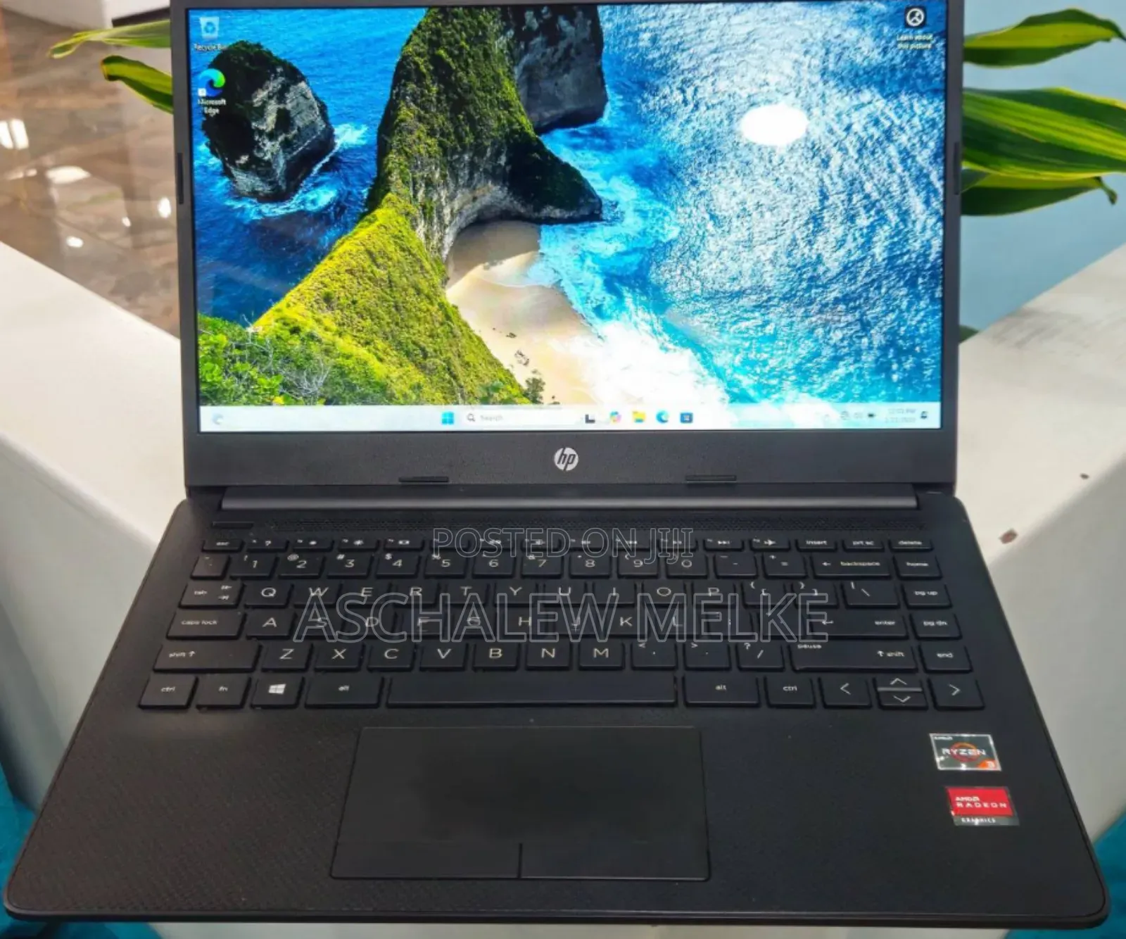 Laptop HP Stream Notebook 8GB AMD Ryzen 3 HDD+SSD 1T